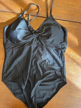 Classic Black One-Piece Swimsuit - Sleek Twist Front